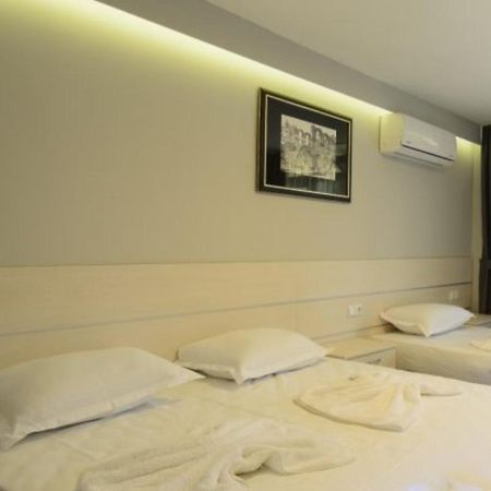 Holiday Village Лозенец Экстерьер фото