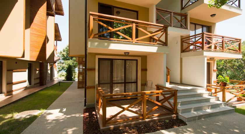Holiday Village Лозенец Экстерьер фото