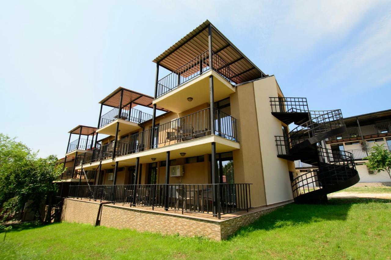 Holiday Village Лозенец Экстерьер фото